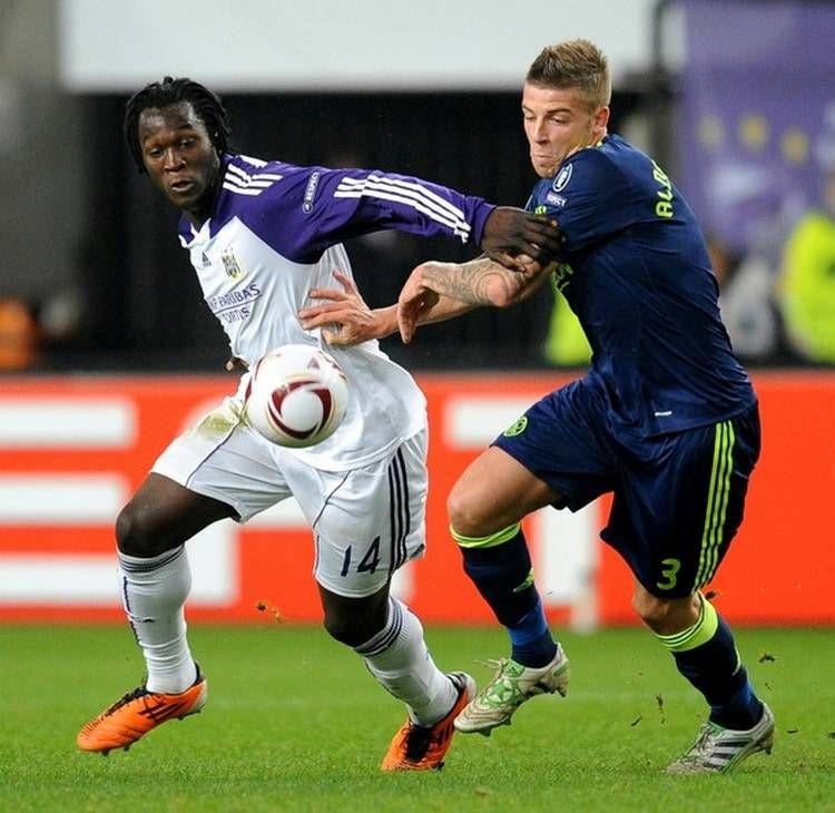 Συμφωνία με Λουκάκου