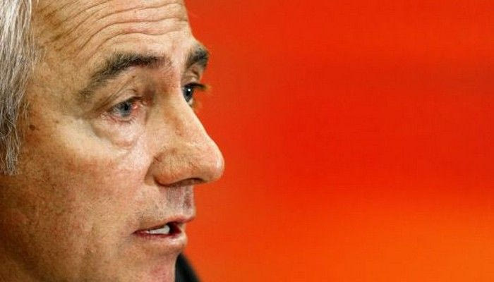 Aνανεώνει ο φαν Μάρβαϊκ