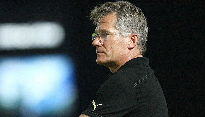 Μπόλονι: “Επικίνδυνη η Καρπάτι”