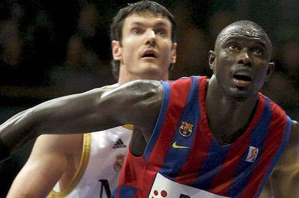 Ανανέωσε ο Εντόνγκ