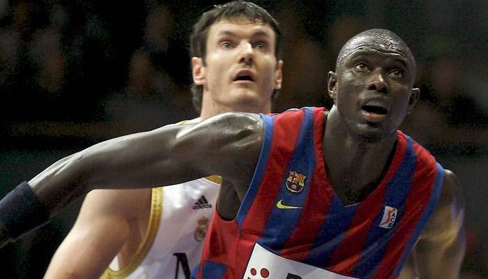 Ανανέωσε ο Εντόνγκ