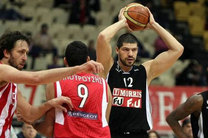 Και επίσημα στον Ολυμπιακό ο Λάζαρος