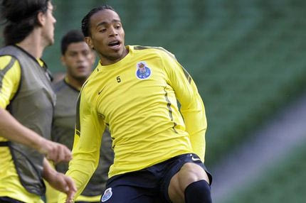 Μπερδεμένα τα πράγματα με Αλβάρο Περέιρα