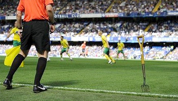 Μία… πηρούνα στο γήπεδο