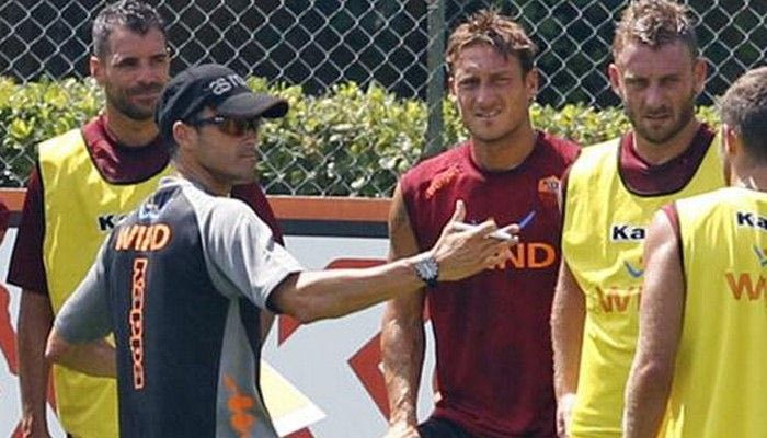 Σε… απολογία από τις “παλιοσειρές” ο Λουίς Ενρίκε