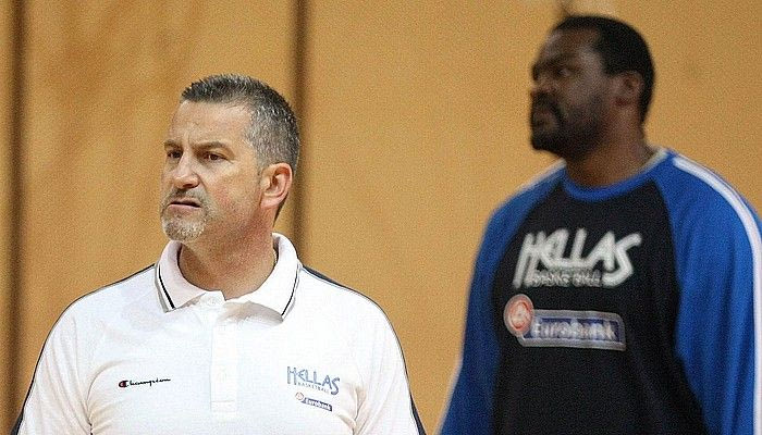 “Αδειασε” τον Σχορτσιανίτη ο Ζούρος