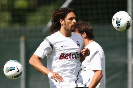 Ο Αμαούρι δεν υπάρχει για τη Γιουβέντους ούτε ηλεκτρονικά