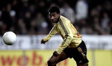 Πλησιάζει σε Μπάμπελ η Λίβερπουλ