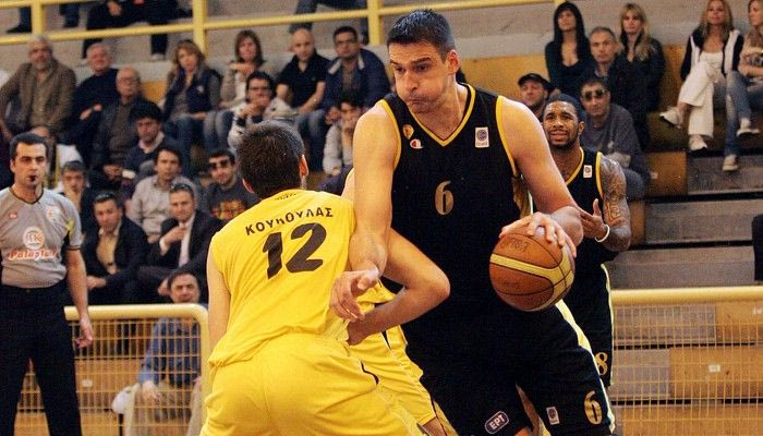 Φορτσάρει για Μπάγκαριτς, στο τιμ ο Μανωλόπουλος