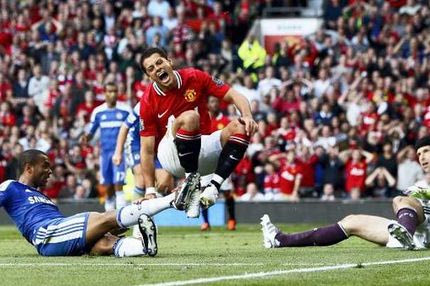 Έξαλλος ο Φέργκιουσον με το τάκλιν του Κόουλ στον Ερνάντες