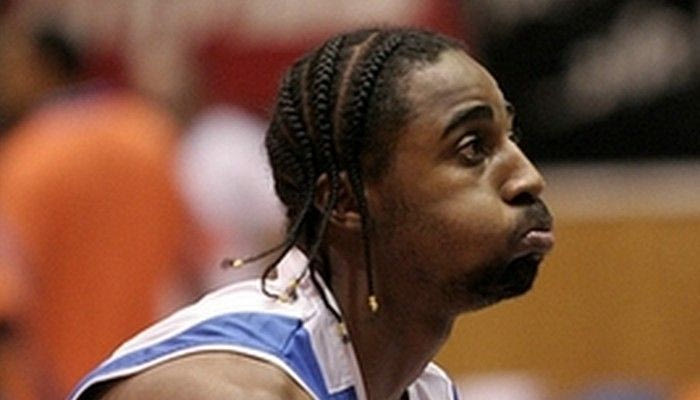 Άρχισε δουλειά ο Χάτεν