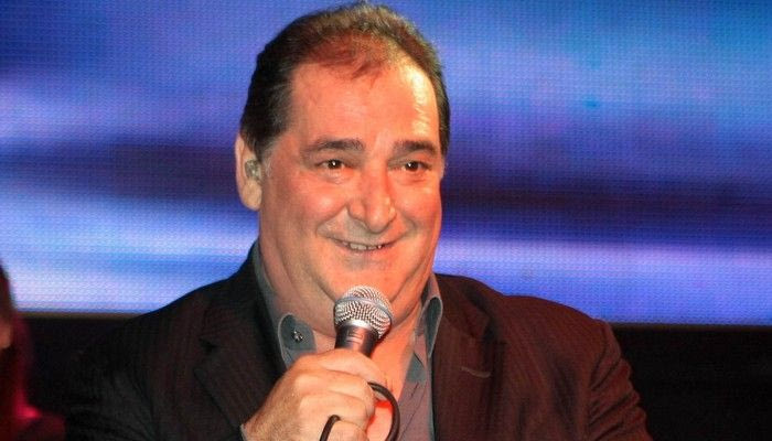 Β. Καρράς: “Φεύγω με πόνο ψυχής…”