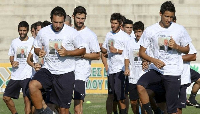 Σημάδια διάλυσης, μαζεύει βαλίτσες ο Σκόρια