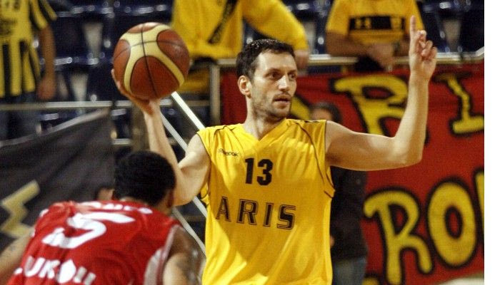 Απέκτησε τον Κουμπούρα