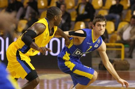 Ανακοινώθηκε ο Μάντζαρης