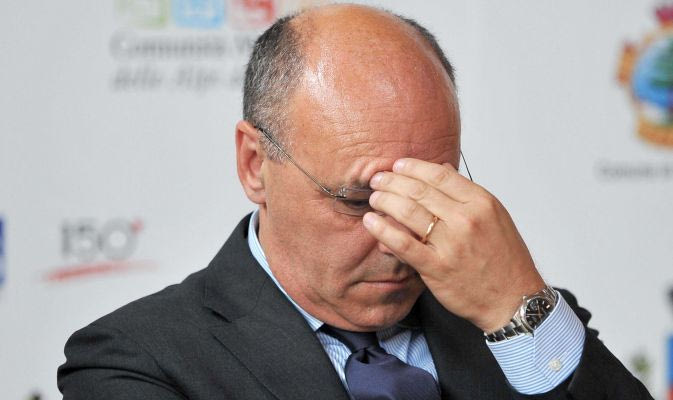 Έξω φρενών με Αμάουρι