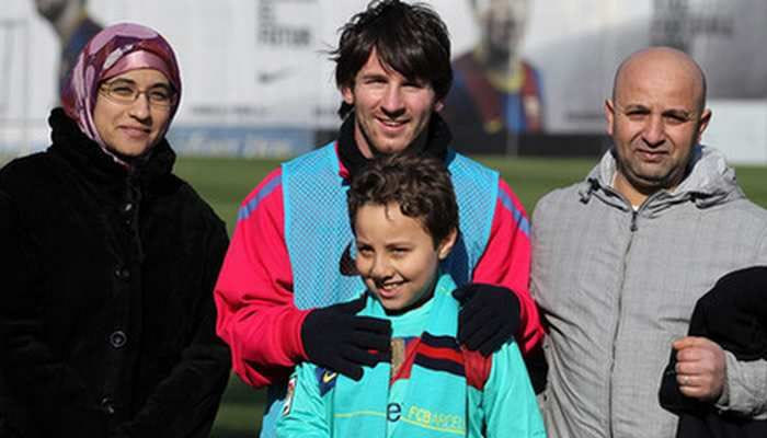 Ο Μέσι αφιερώνει γκολ σε παιδί με προσθετικά μέλη