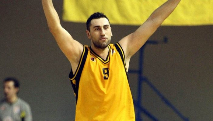 Επιστρέφει στην ΑΕΚ ο Ντικούδης