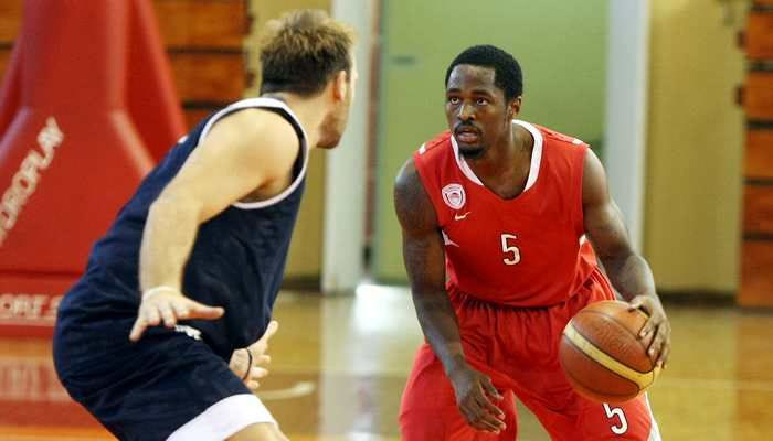 Φιλική νίκη του Ολυμπιακού επί του Ικάρου Καλλιθέας