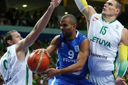 Εγχείρηση στο μάτι ο Πάρκερ!