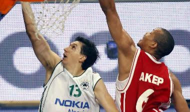 Τρεις αγωνιστικές κεκλεισμένων ο Παναθηναϊκός, μία ο Ολυμπιακός