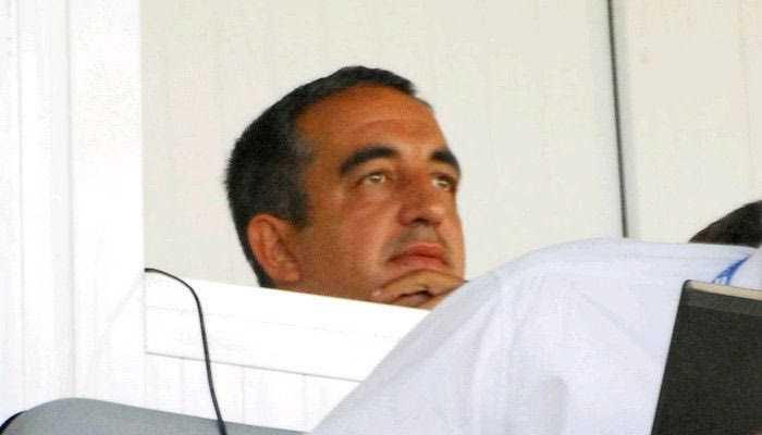 Eμφάνιση με νόημα του Τσακίρη