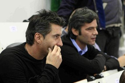 Πολιόρκησαν τα γραφεία οπαδοί του ΠΑΟΚ