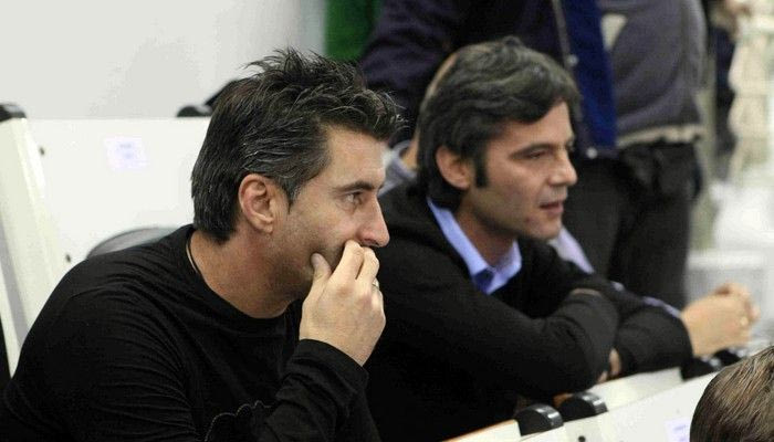 Πολιόρκησαν τα γραφεία οπαδοί του ΠΑΟΚ