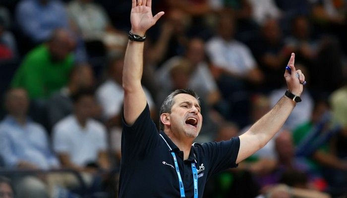 Ζούρος: “Ομάδα για το μέλλον”