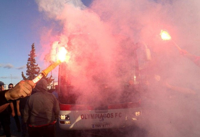 Υποδοχή ηρώων στην αποστολή του Ολυμπιακού
