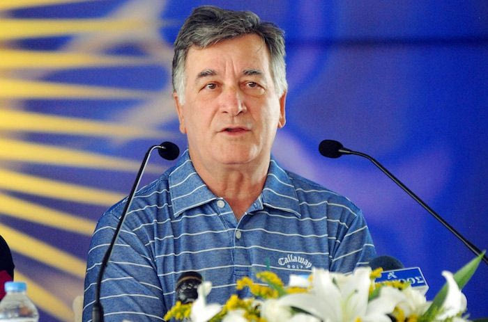 Υπέρ της αύξησης των ομάδων