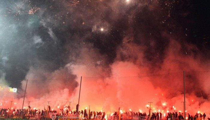 “Μας επιτέθηκαν κουκουλοφόροι”