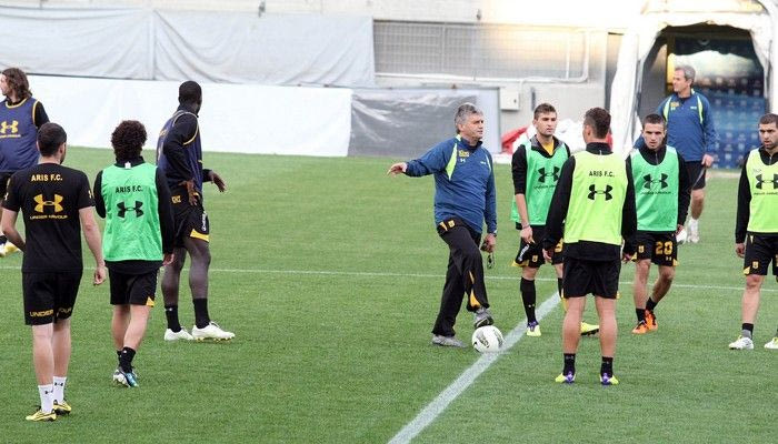 Τσιώλης: “Το χρωστάμε στον κόσμο και τους εαυτούς μας”