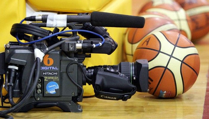 Η ΕΡΤ δεν κάνει πίσω, ο ΕΣΑΚΕ περιμένει