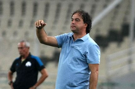 Ντεμόλ: “Με έχετε για ηλίθιο;”