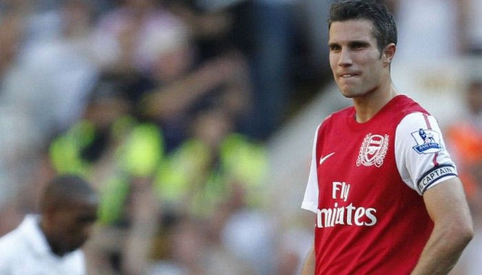 Οργισμένος με τα ΜΜΕ ο φαν Πέρσι