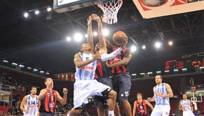 Φενέρμπαχτσε – Κάχα Λαμποράλ 66-69