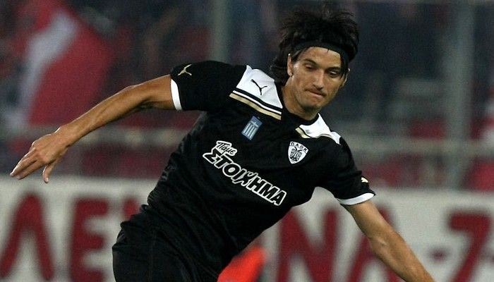 Προσπαθεί να “ψήσει” τον Ιβιτς