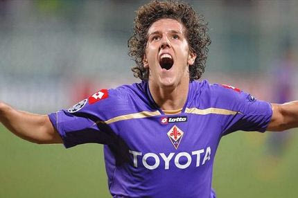 “Έδεσε” τον Γιόβετιτς ως το 2016