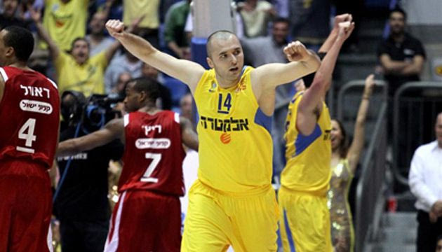 Στο πλάι του Πέκοβιτς ο Μάτσβαν