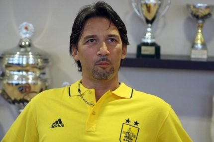 Ο Κόμπι αποθεώνει τον Μπόνι!