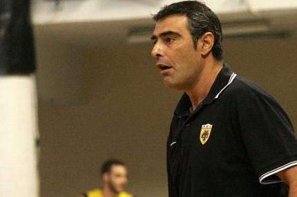 Προς την έξοδο ο Οικονομάκης