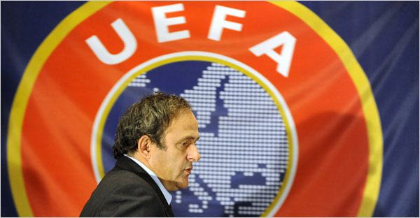 Επαναφέρει το Σάββατο ελέω τηλεοπτικών