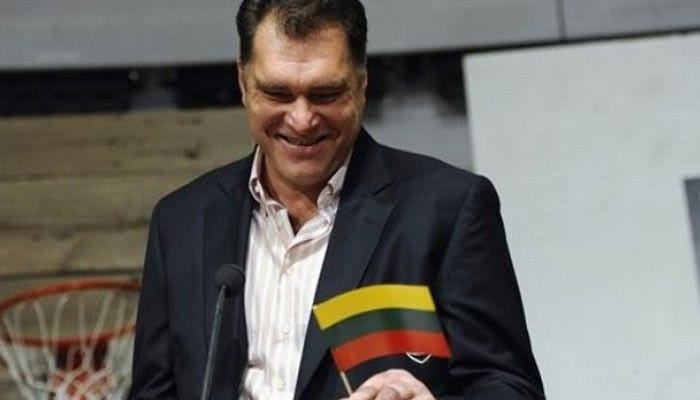 Πρόεδρος ο Σαμπόνις