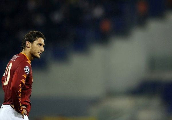 Εκτός ντέρμπι ο Τότι, κίνδυνος και για Κλόζε