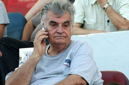 Ή αυτός ή εκείνοι