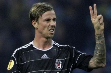 Στην πόρτα εξόδου ο Γκούτι