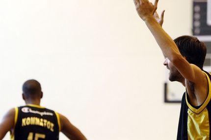 Φλεβαράκης: “Δεν κοροϊδεύουμε κανέναν”. Οργισμένος ο Γκαγκαλούδης