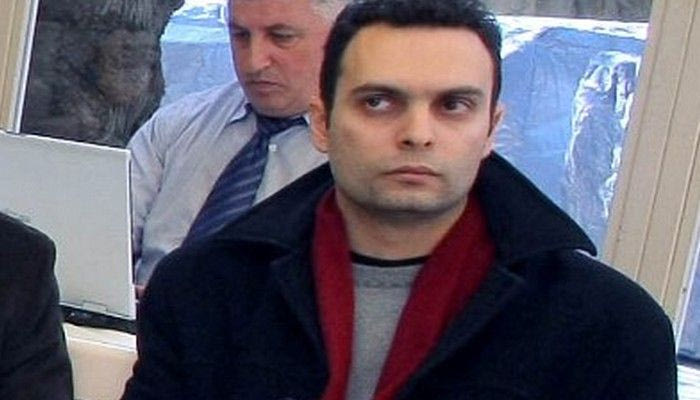 Παραίτηση Κουγιουμουτζή με αιχμές