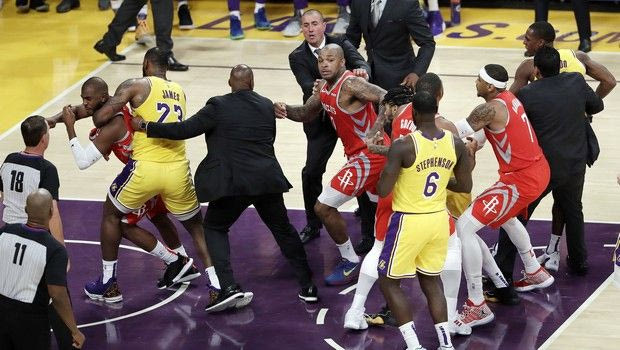 Δέκα χρόνια αντιπαλότητας πριν τις μπουνιές Πολ – Ρόντο